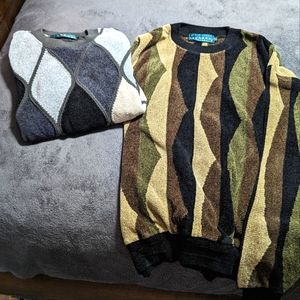 2 men's sweaters.